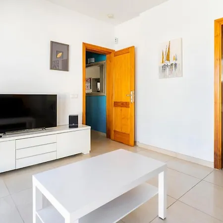 3 Bedroom With Pool And Jacuzzi Вілла *