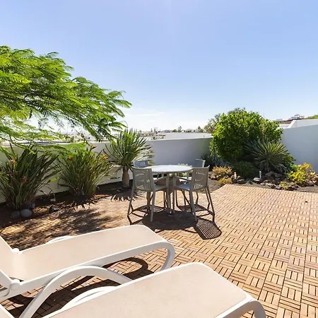 3 Bedroom With Pool And Jacuzzi Βίλα