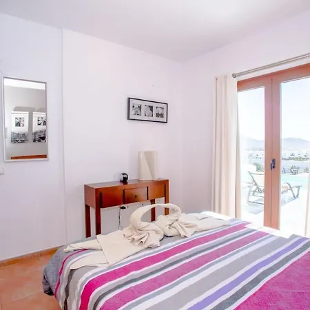 3 Bedroom With Pool And Jacuzzi 빌라